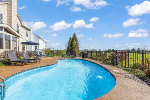 296 Trail, Pataskala OH  43062-9691 exterior