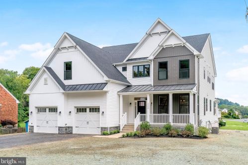 160 Charles St, Norristown, PA 19406-2550