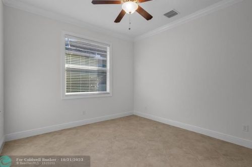 10491 Waterway Ln, Fort Pierce FL  34987-2521 exterior