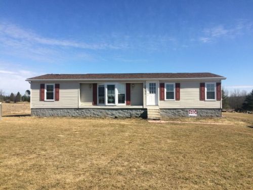 12111 Ryans Way, Chaumont, NY 13622-2247