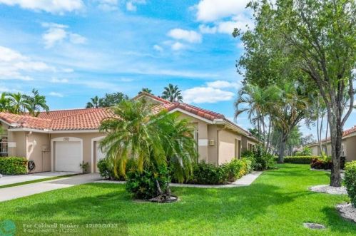 6407 Long Key Ln, Boynton Beach, FL 33472-2376
