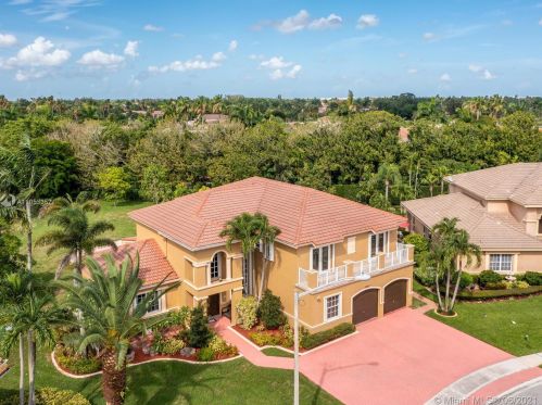 15953 3rd St, Hollywood, FL 33027-1155
