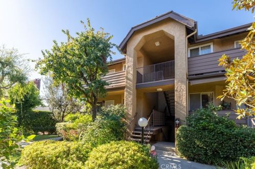 14833 Sherman Way, Van Nuys, CA 91405-5819