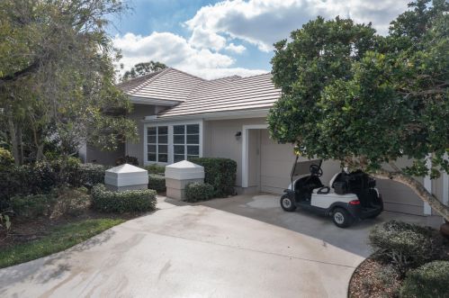 2233 Seagrass Dr, Palm City, FL 34990-4807