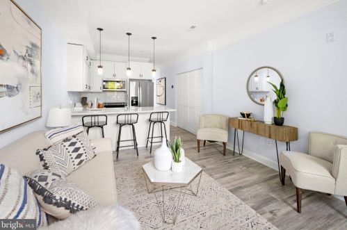 1111 Holbrook Ter, Washington DC 20002-2704 exterior