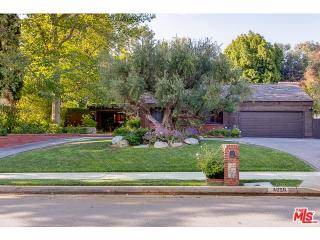 4056 Hayvenhurst Dr, Van Nuys, CA 91436-3645