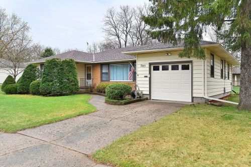 705 3rd St, Faribault, MN 55021-4401
