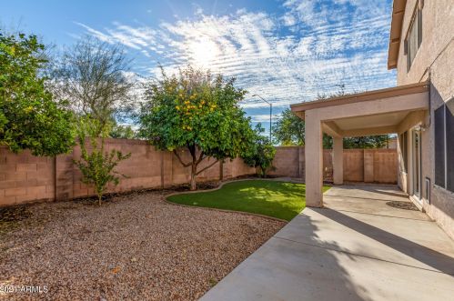 16036 11th Ave, Phoenix AZ  85023-8209 exterior