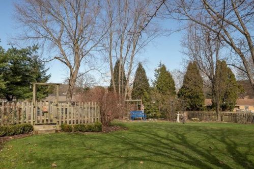 1204 Harmony Heights Dr, Harmony PA  16037-7628 exterior