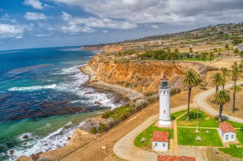 6525 Beachview Dr, Rancho Palos Verdes CA  90275-5800 exterior