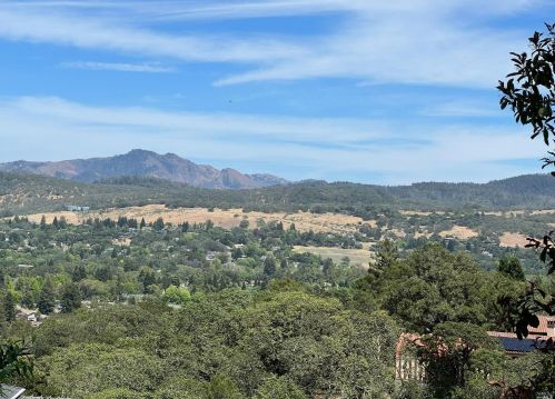 3833 Oak Glen Dr, Santa Rosa, CA 95404-6227