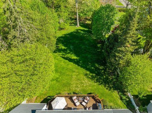 215 Betsy Brown Rd, Rye Brook, NY 10573-2111