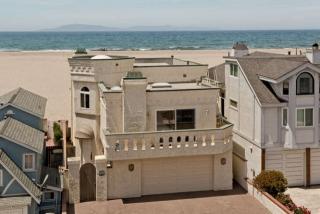 3453 Ocean Dr, Oxnard, CA 93035-4368