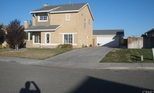 14621 Nelson Ave, Victorville, CA 92394-7069