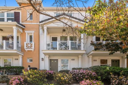 5050 Palm Point Ct, San Diego, CA 92117-7807