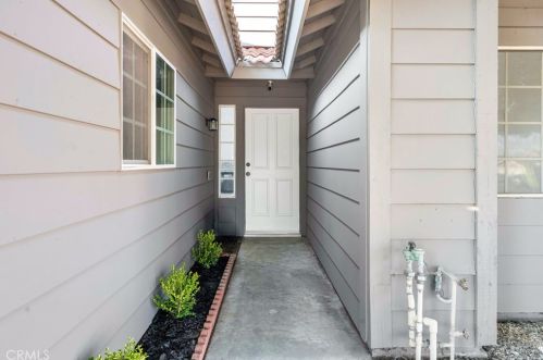 1776 Ash Ct, Beaumont, CA 92223-4752