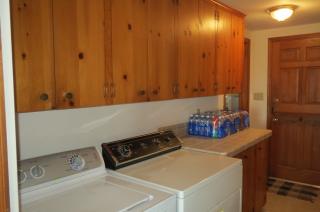 1312 Knox Ln, Manhattan KS  66502-6741 exterior