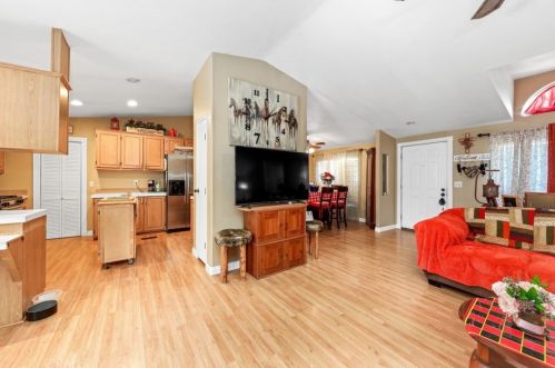 18495 Darin Dr, Perris CA  92570-9187 exterior