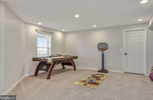 13503 Eagles Rest Dr, Leesburg VA 20176-5035 exterior