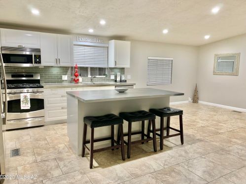 3780 Cindy Ln, Tucson, AZ 85730-4444