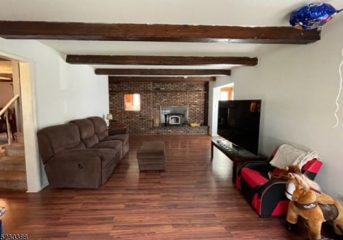 14 4th St, Wantage NJ  07461-2512 exterior