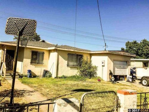 615 Carpino Ave, West Pittsburg, CA 94565-3911