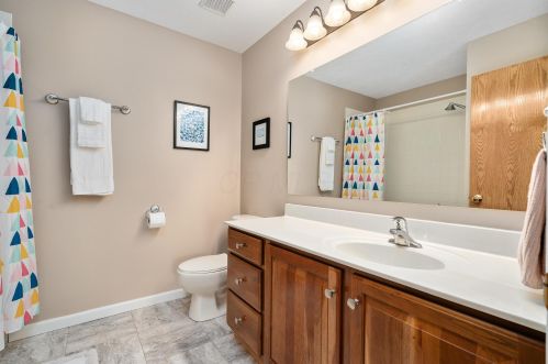 7440 Old Riv Dr, Blacklick OH  43004-7126 exterior