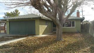 733 Graaf Ave, Ridgecrest, CA 93555-2412