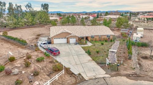 9985 Appleton St, Victorville CA  92392-1967 exterior