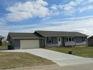 603 Parker Rd, Oakland, IA 51560-4082