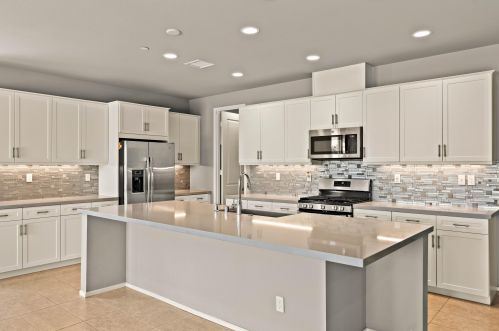 31260 Avenida Del Padre, Cathedral City CA  92234-3008 exterior