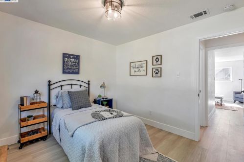 3877 Harbor St, West Pittsburg CA  94565-6137 exterior