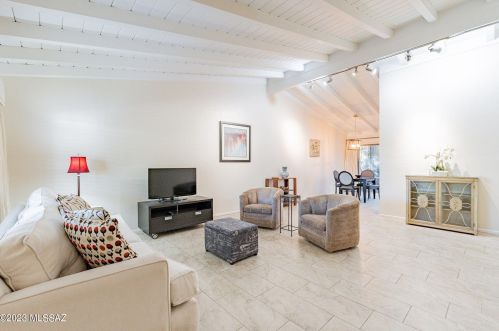 168 Randolph Way, Tucson AZ  85716-5831 exterior