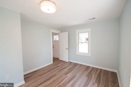 635 Ash St, Strasburg VA  22657-2028 exterior