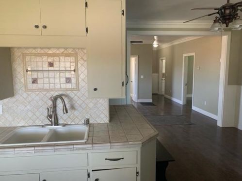 443 Hills Ferry Rd, Newman CA  95360-9701 exterior