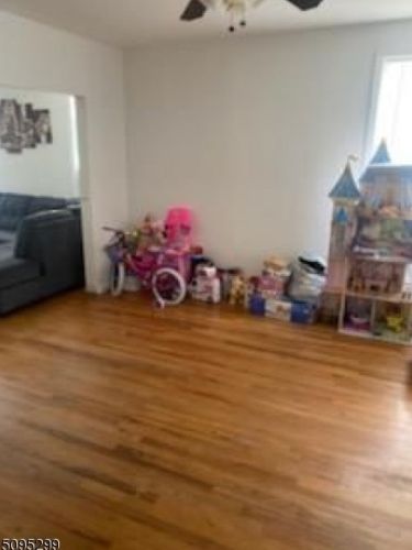 65 Grove St, Bloomfield NJ  07003-5648 exterior