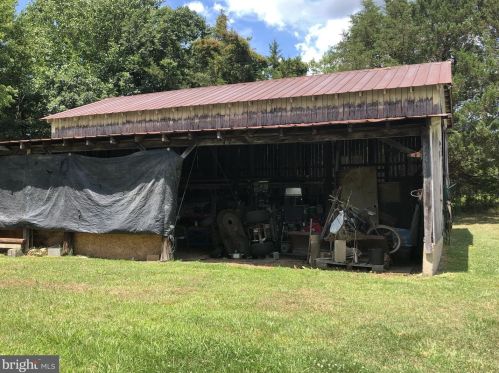 2252 New Bridge Rd, Mineral VA  23117-4821 exterior