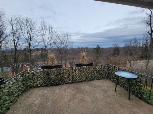 425 Beckman Dr, Mckeesport PA  15132-7410 exterior