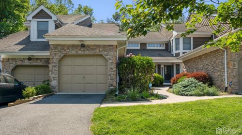 42 Briarwood Ct, Princeton, NJ 08540-9402