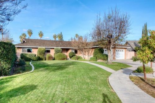 1048 Stuart Ave, Fresno, CA 93711-2037