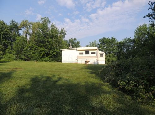 8032 Martinsburg Rd, Mount Vernon OH  43050-9075 exterior