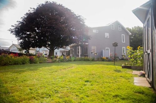 305 Broadway St, Berlin, PA 15530-1208