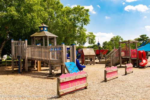 166 Rumson Rd, Locust NJ  07760-1033 exterior