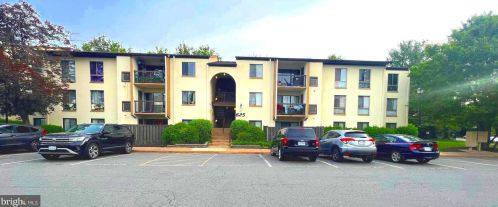 625 Center St, Herndon, VA 20170-5016
