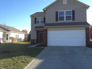 903 Curlew Ln, Greenwood IN  46143-7307 exterior