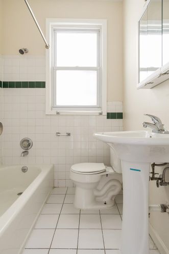 328 Avenue A, Bayonne NJ  07002-1320 exterior