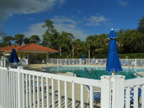 750 Luisa Ln, Naples FL  34104-9434 exterior
