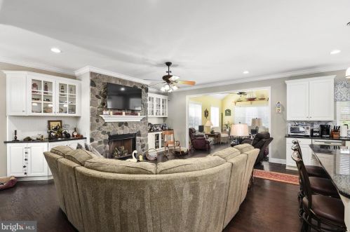 16584 Retreat Cir, Slaughter Beach, DE 19963-3028