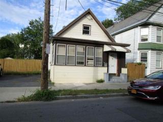 929 Strong St, Schenectady, NY 12307-1912