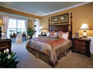 1025 Brookside Ct, Newtown, CT 06470